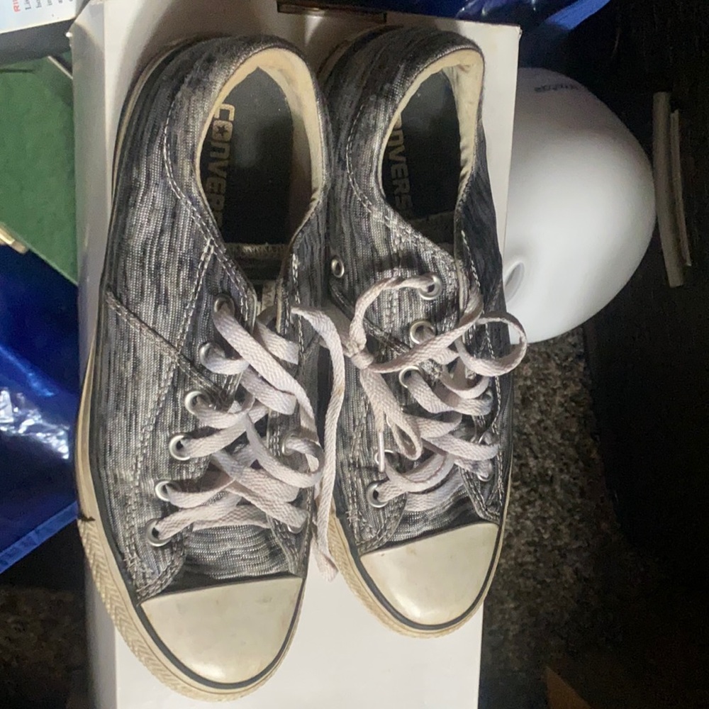 Women’s Tennis Shoes
